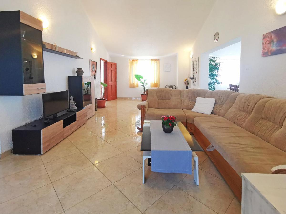 Apartman Luna Sveti Lovreč Pazenatički Eksteriør billede