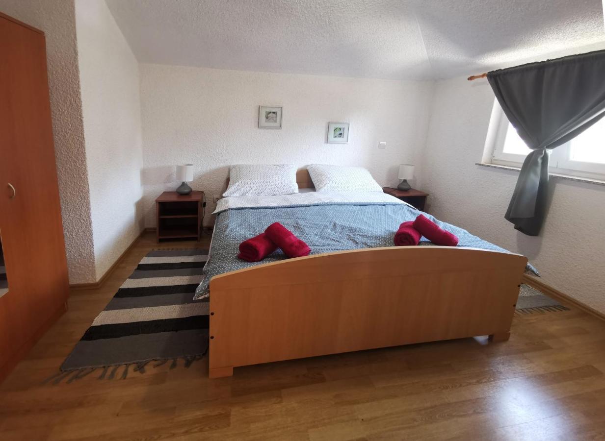 Apartman Luna Sveti Lovreč Pazenatički Eksteriør billede