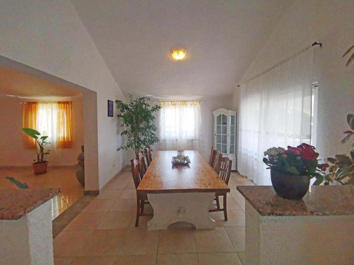 Apartman Luna Sveti Lovreč Pazenatički Eksteriør billede