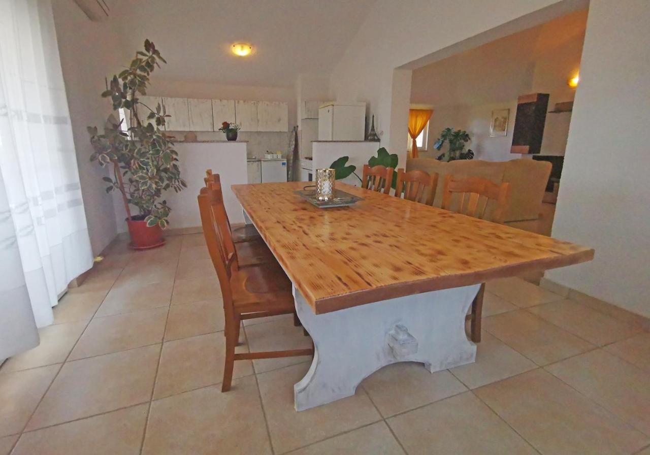 Apartman Luna Sveti Lovreč Pazenatički Eksteriør billede