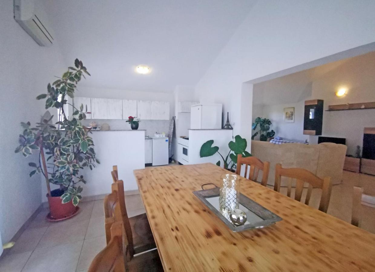 Apartman Luna Sveti Lovreč Pazenatički Eksteriør billede