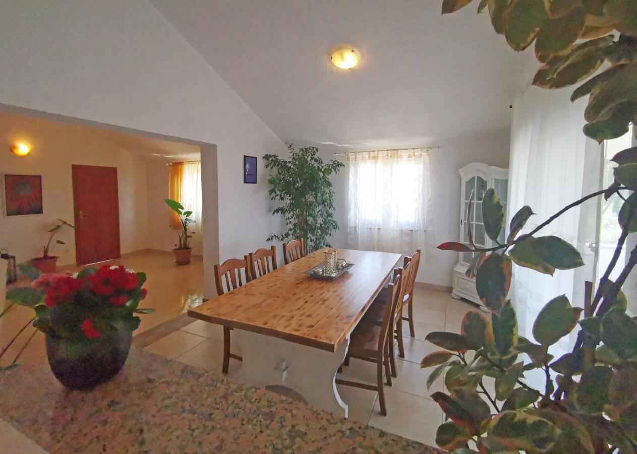 Apartman Luna Sveti Lovreč Pazenatički Eksteriør billede